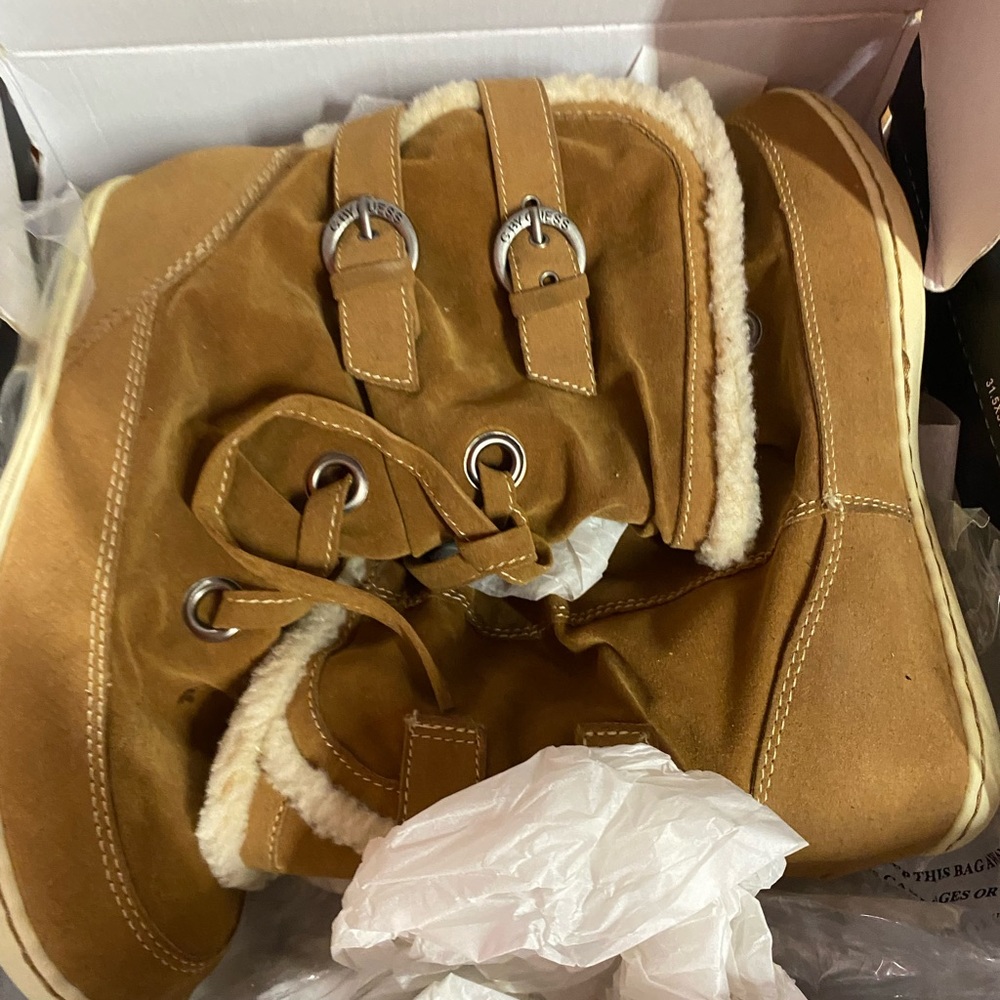 Guess Winter Boots
